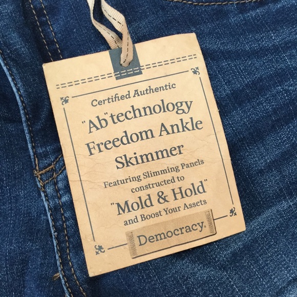 ⭐️DEMOCRACY AB SKIMMER JEANS⭐️ - Picture 5 of 7